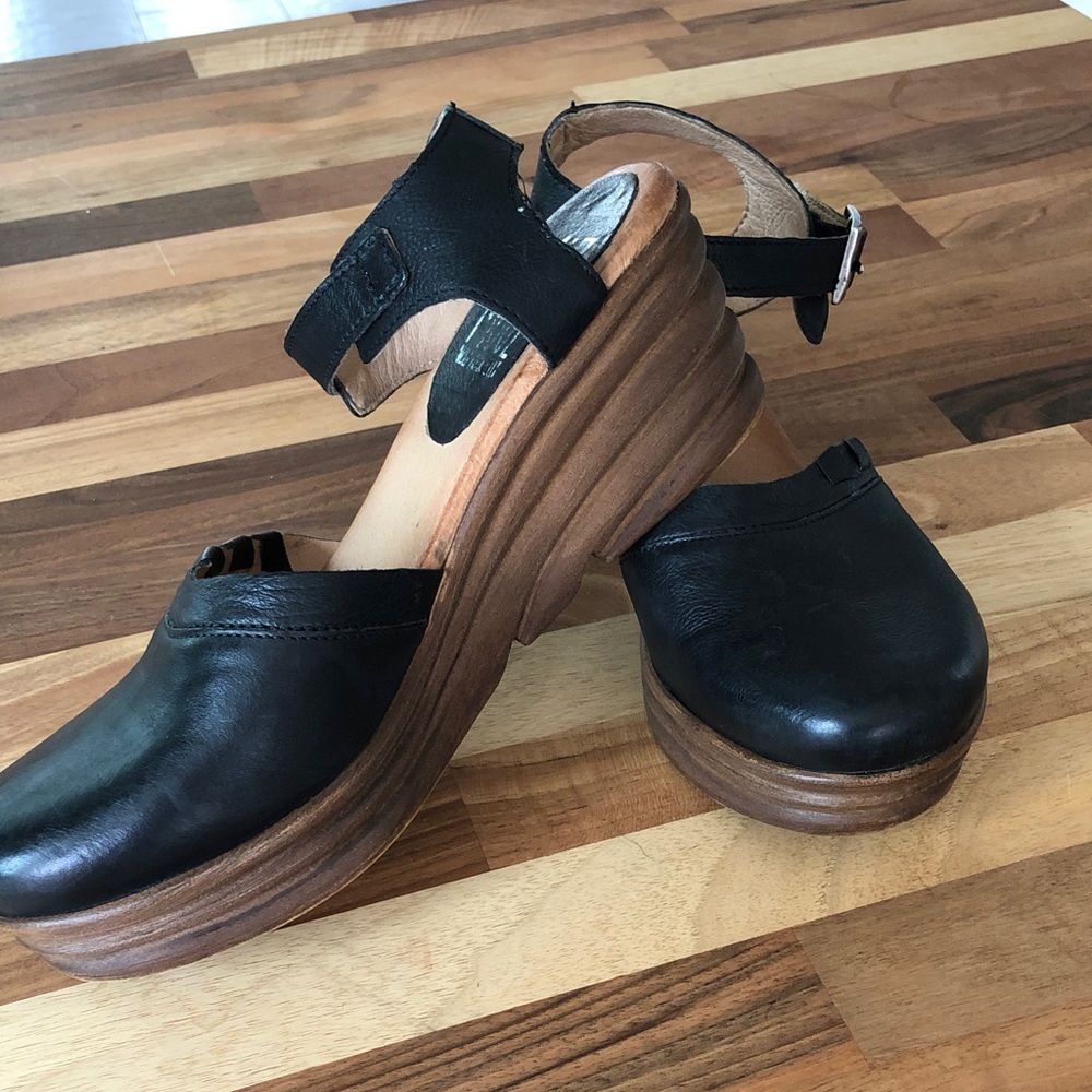 Miz Mooz Black Leather Platform Mary Janes with Wood-Look Stacked Sole